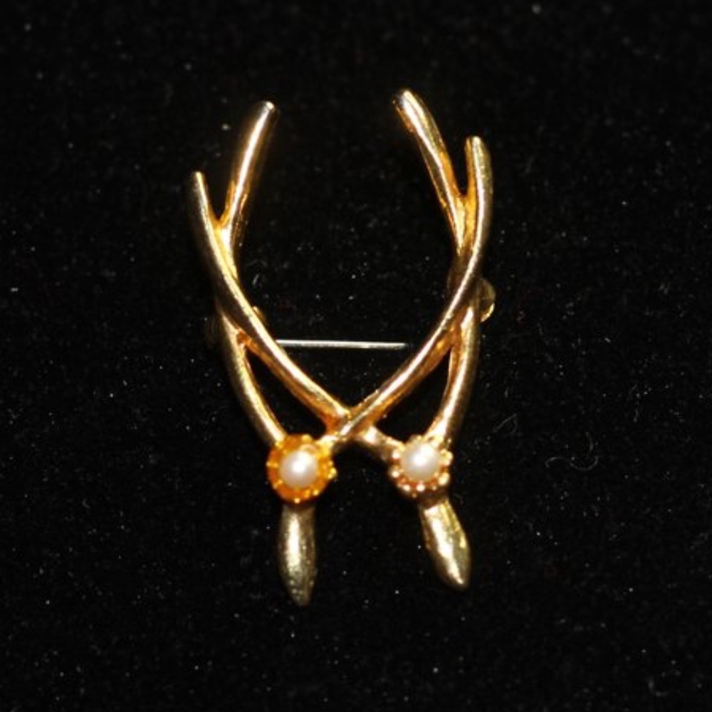 Gold Pearl Wish Bone Brooch
